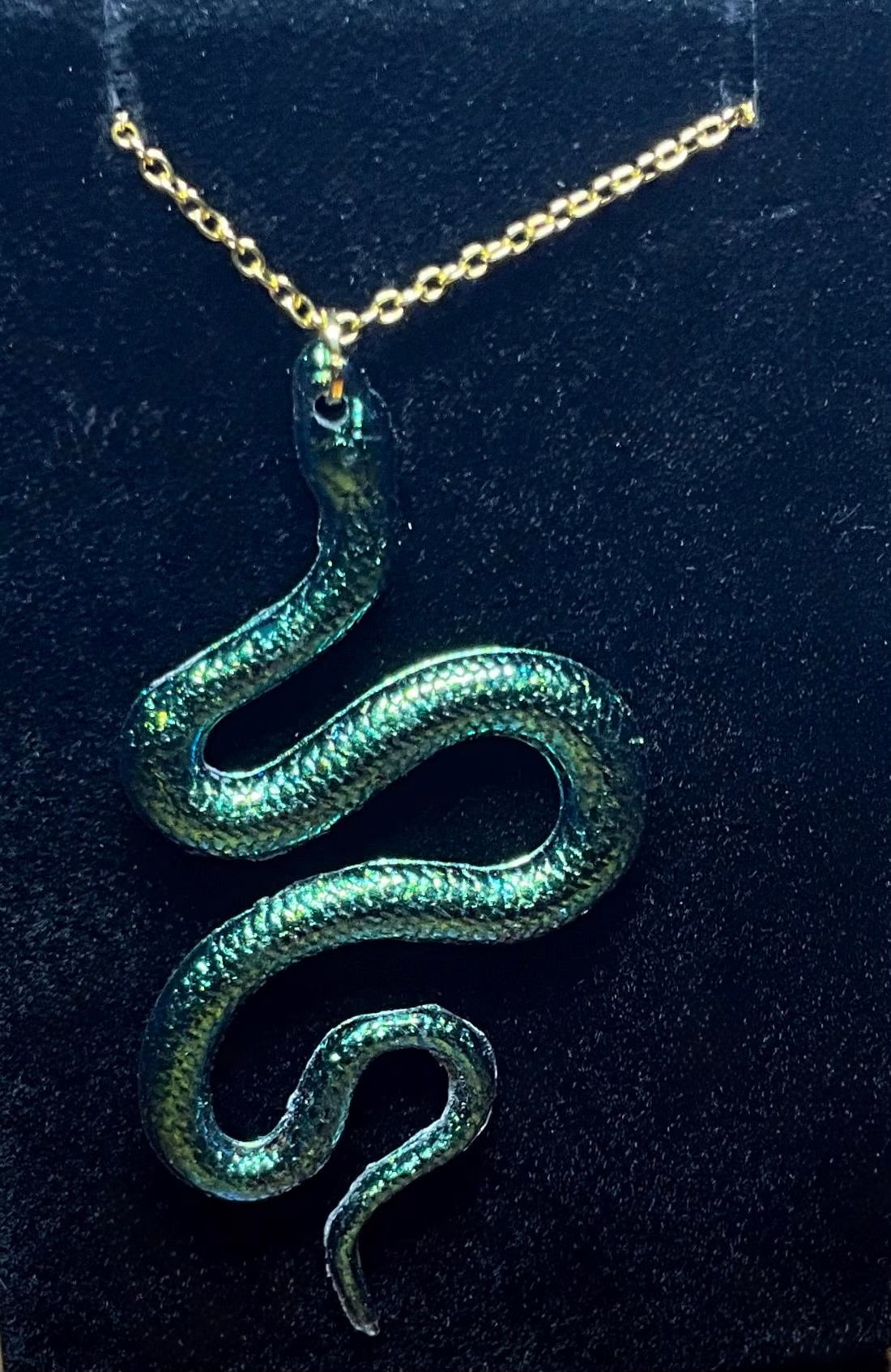Color-Shift Snake Necklace on Gold Cable Chain green/yellow