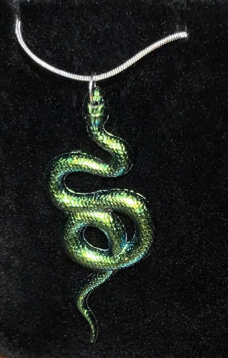 Color-Shift Snake Necklace on Silver Snake Chain green/yellow