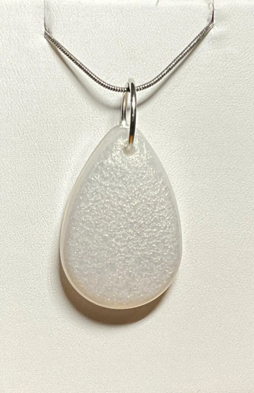 Dark Pink Queen Ann’s Lace Flower Necklace