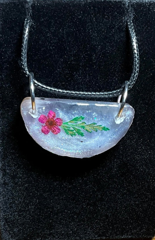 Elegant Red Flower Necklace