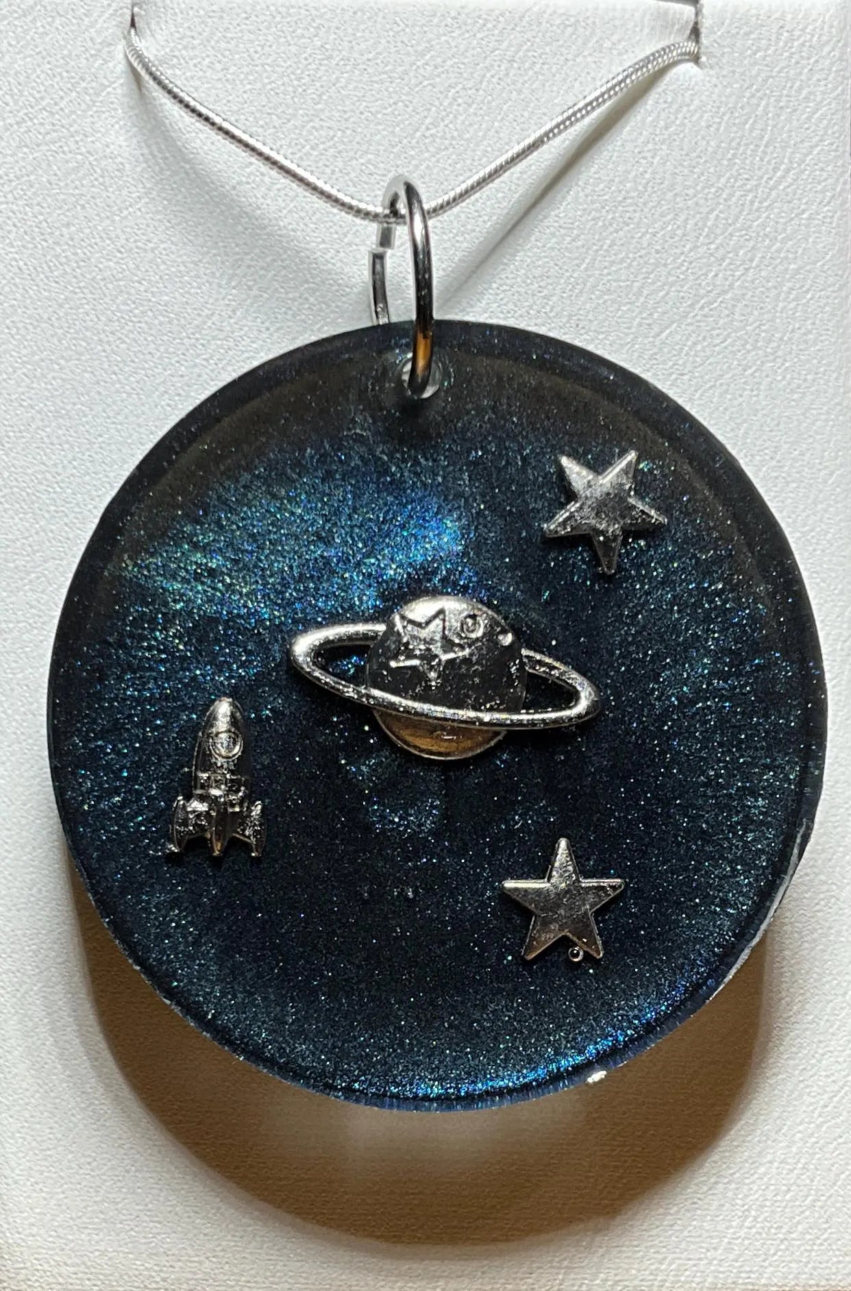 Halskette mit Weltraumreisemotiv – 2 in 1