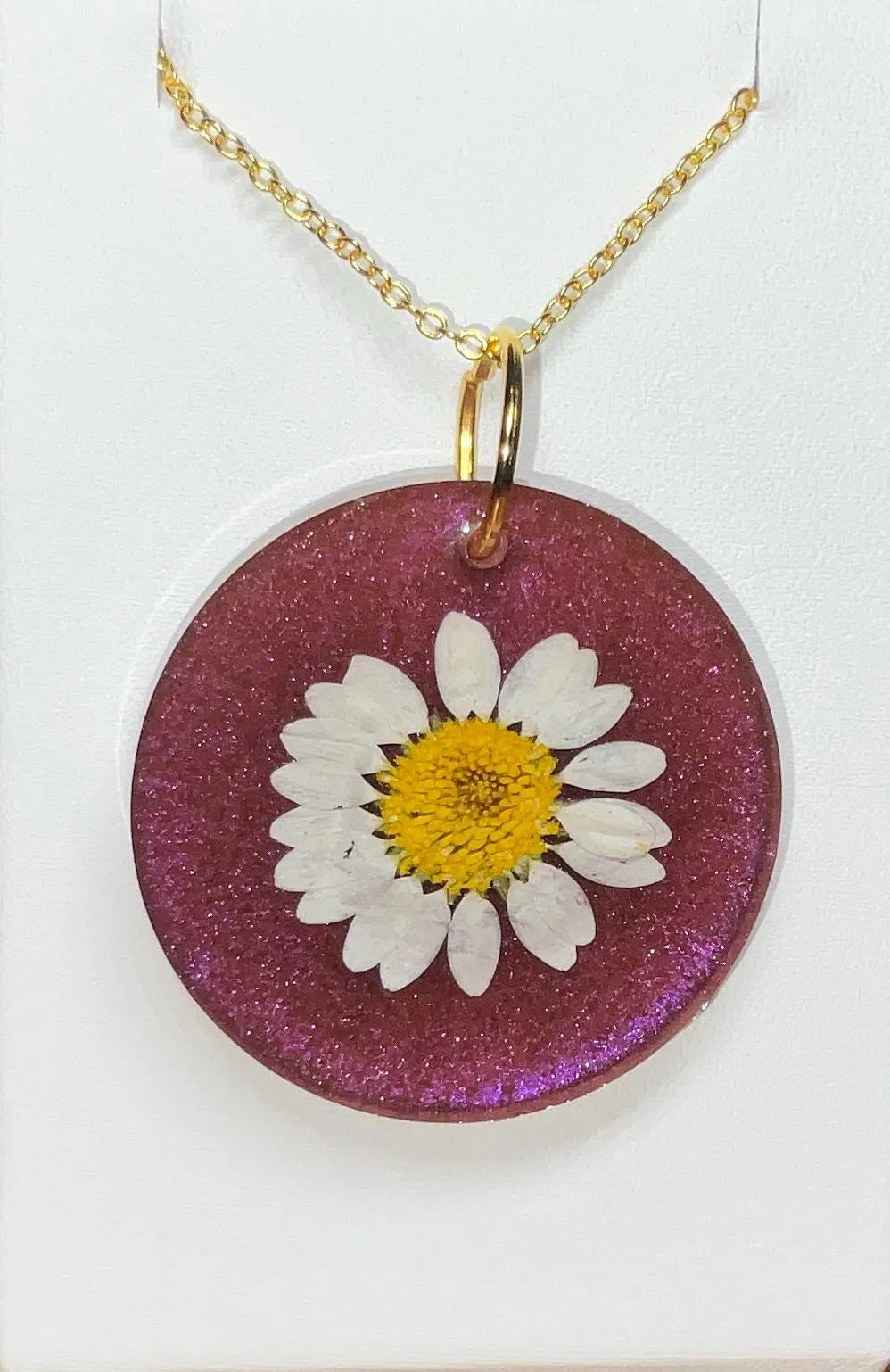 White Daisy Necklace