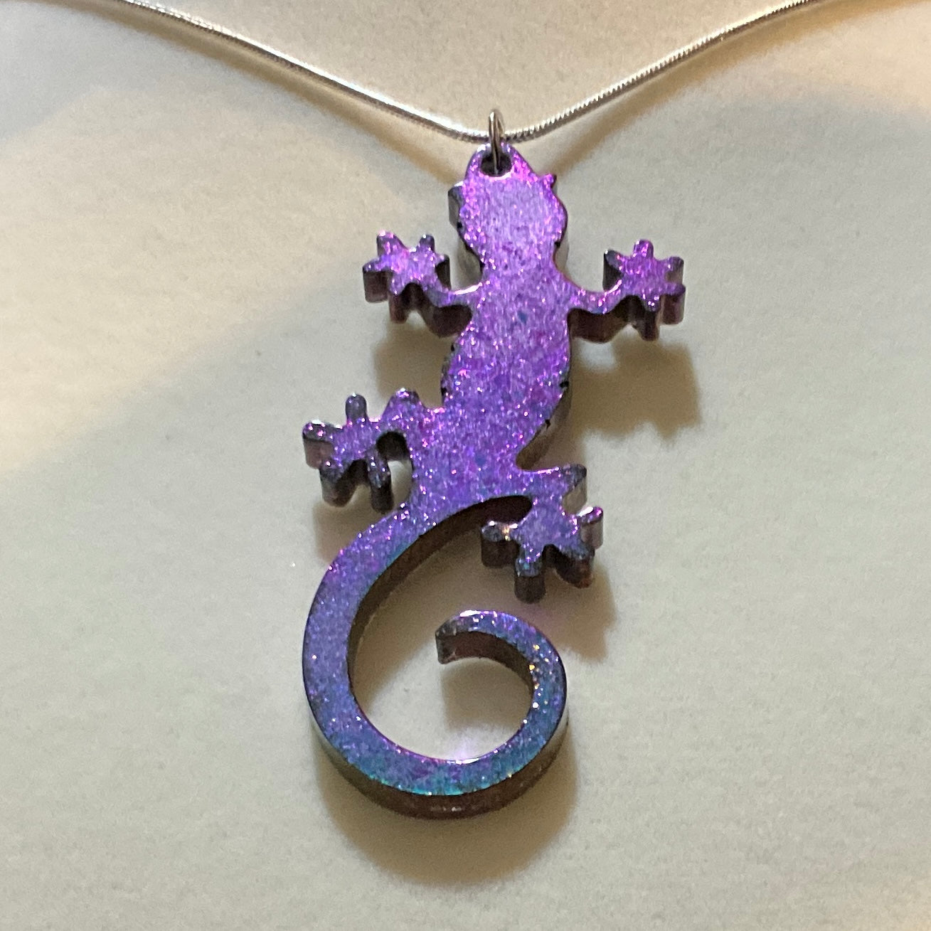 Color-Shift Lizard Necklace