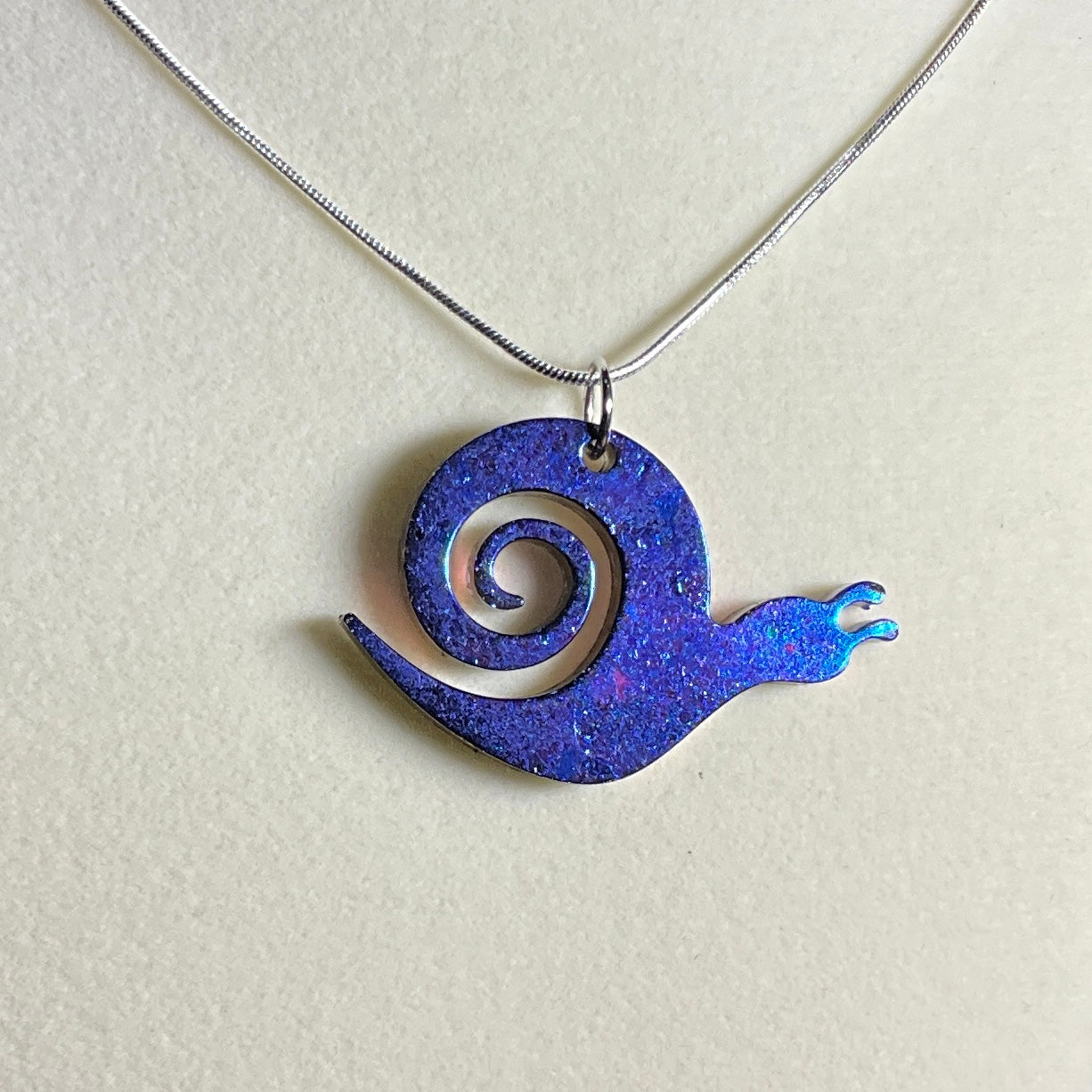 Color-Shift Snail Necklace