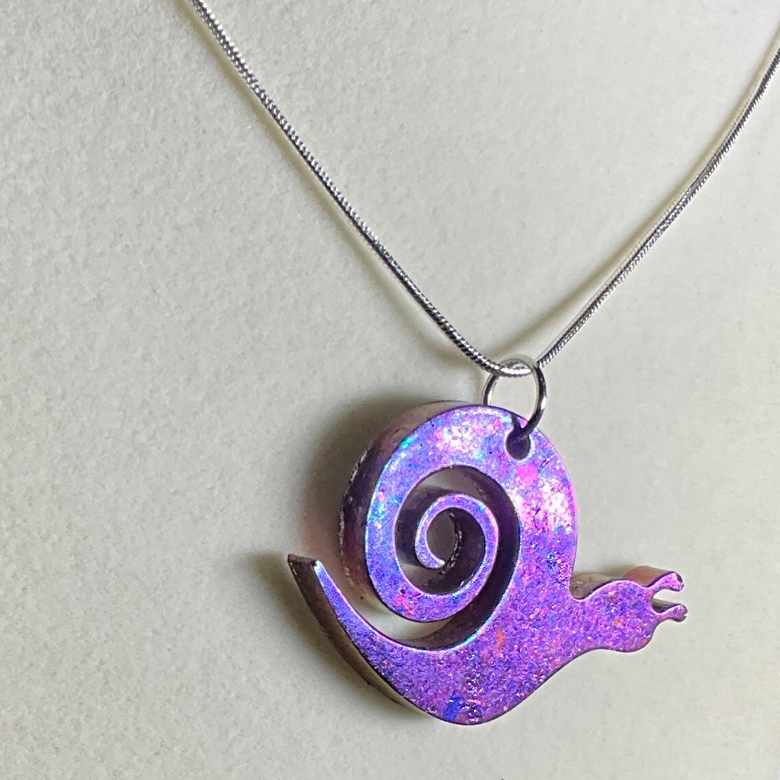 Color-Shift Snail Necklace