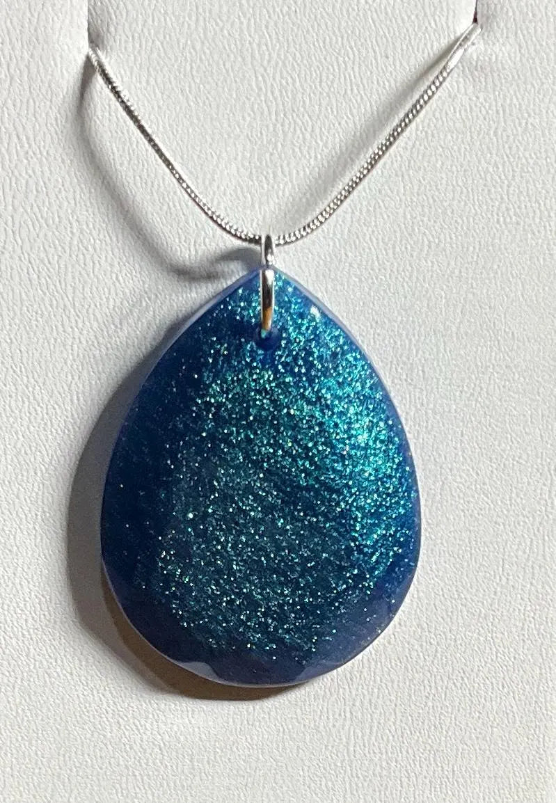 Color-Shift Necklace - Teardrop Green/Blue