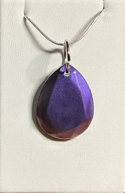 Color-Shift Necklace - Teardrop Purple/Pink/Blue