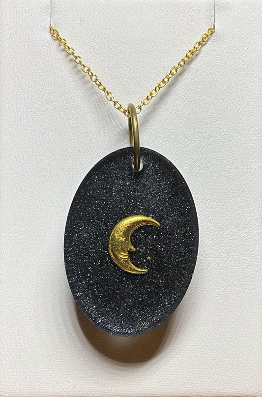 Collar de luna mística