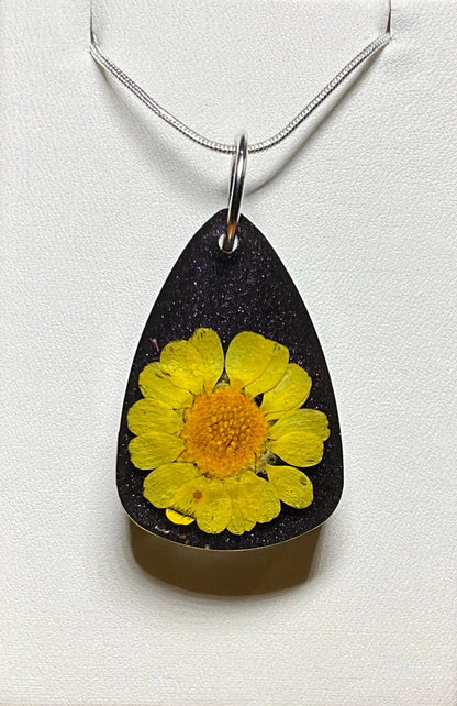 Yellow Daisy Necklace