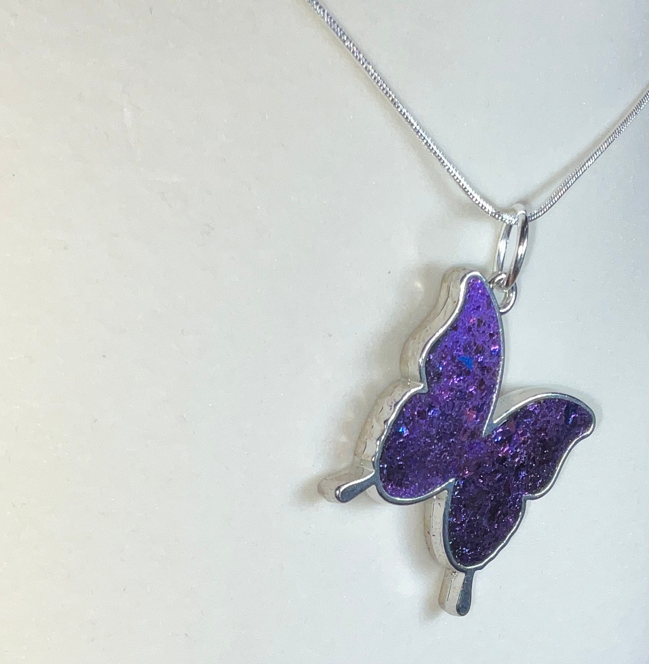 Color-shift Butterfly Necklace Blue Purple