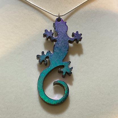 Color-Shift Lizard Necklace