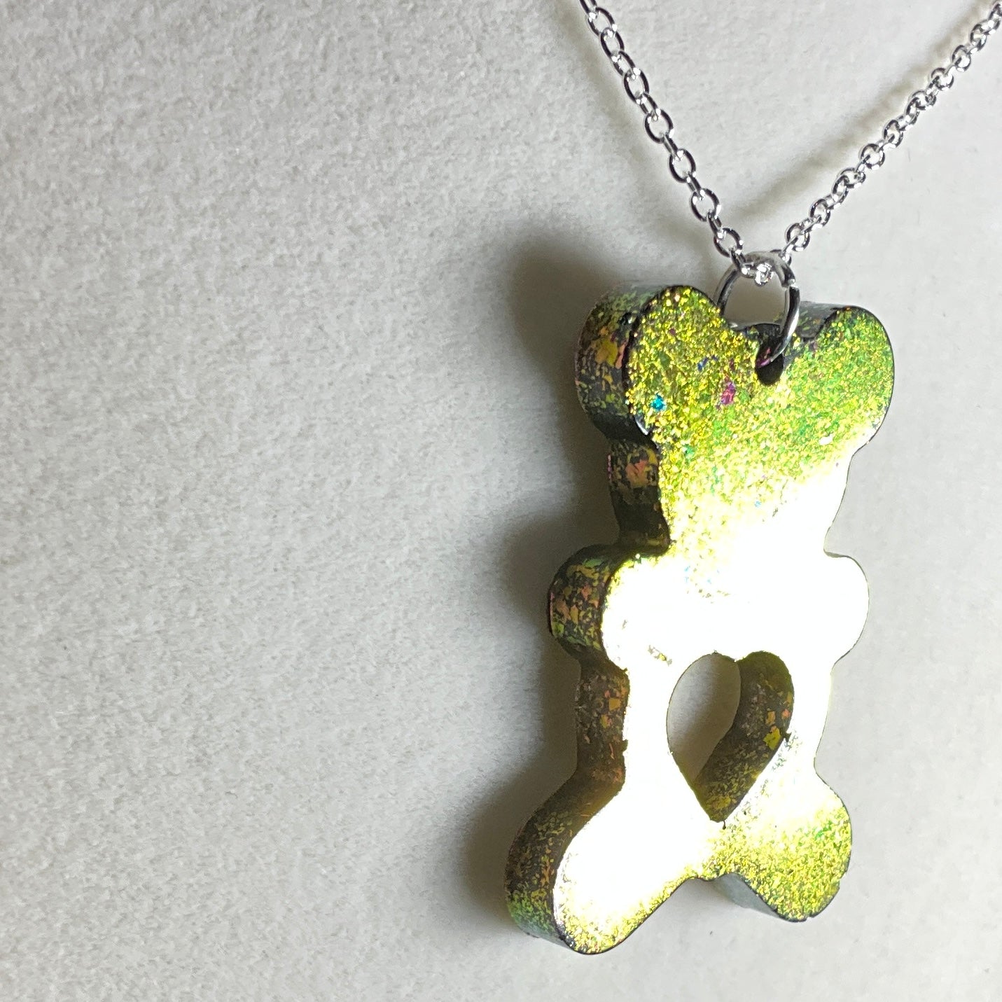 Color-Shift Teddy Bear Necklace